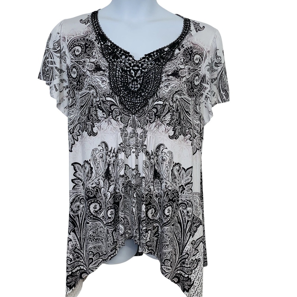 World‎ Unity Boho Peasant Top Woman 2X Black White Floral Empire Beads Stretch